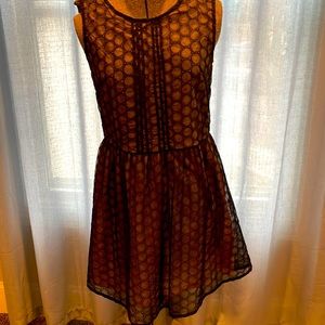 Medium party dress black with shear gold under slip